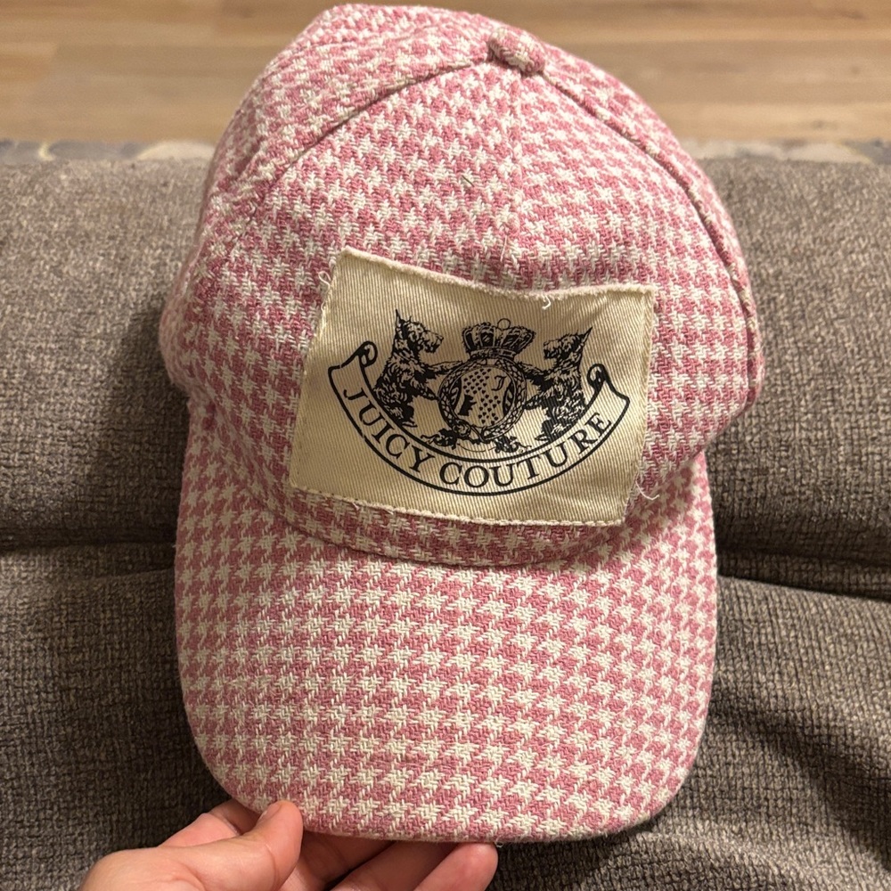 Juicy Couture Pink and Cream Houndstooth Hat